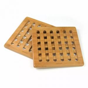 Поставки за горещи съдове kinghoff, 2 броя, 20х20 см, бамбук, kh 1216